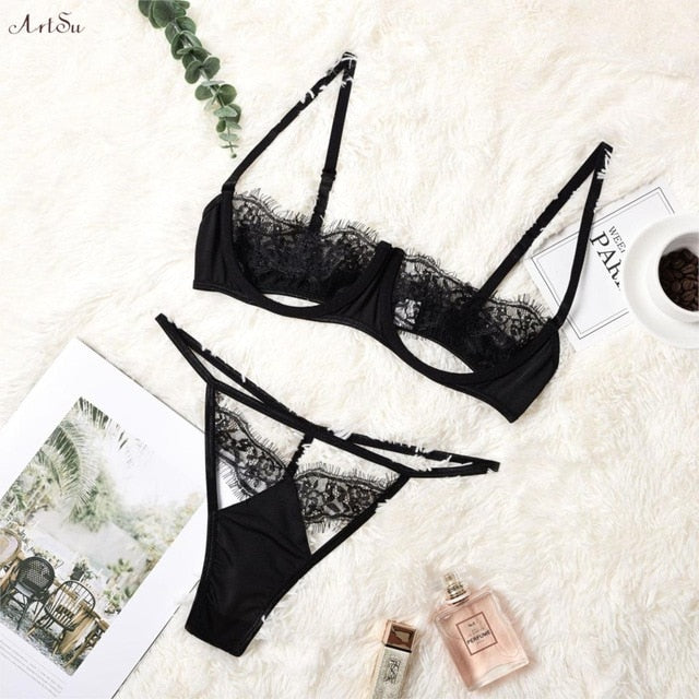 2 Pieces Lace Bra And Panty Set